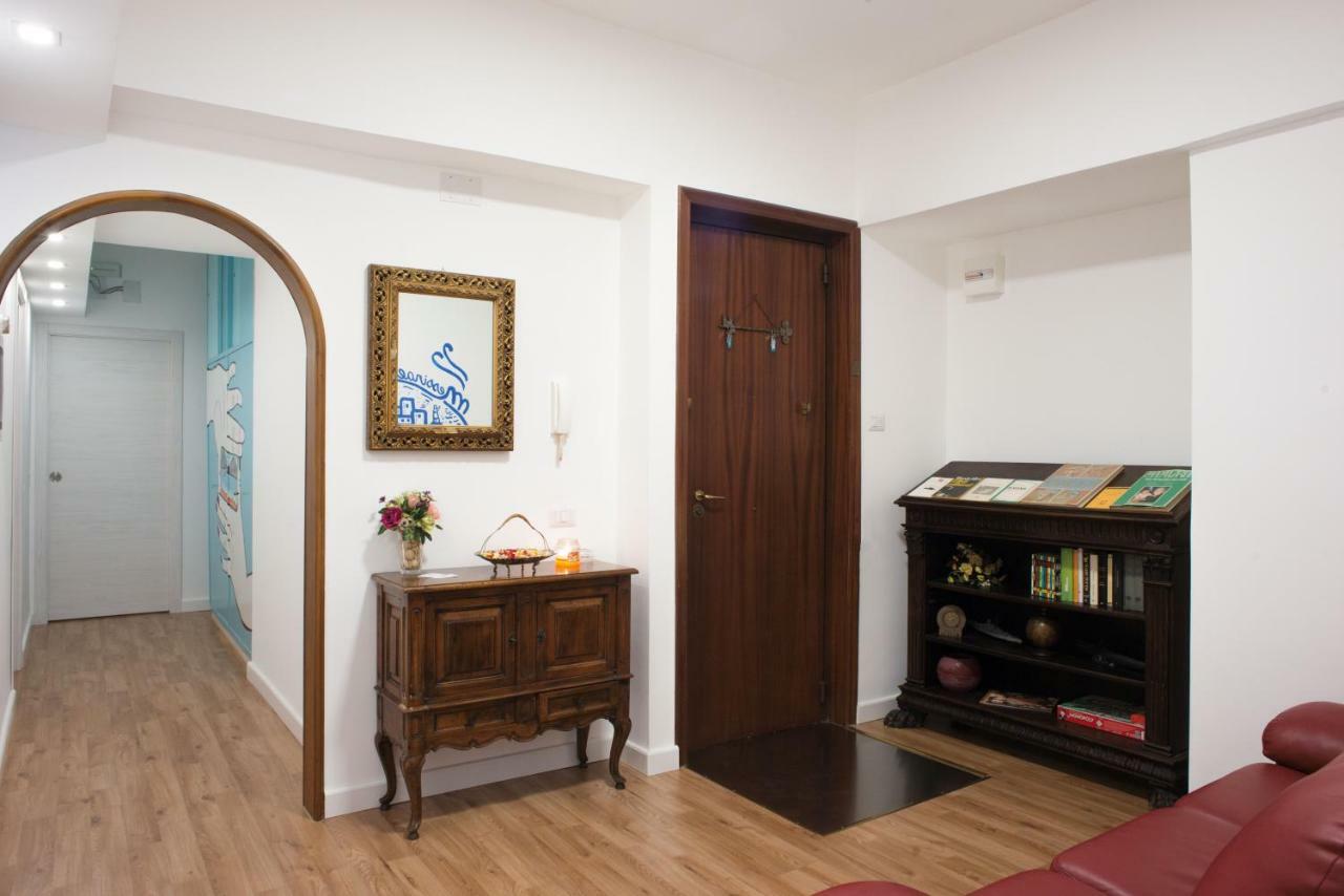 C&C Bedrooms Messina Exterior photo